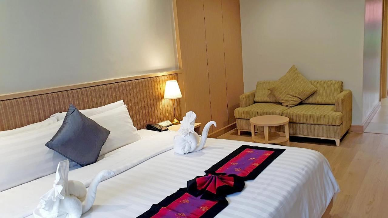 Art Patong Residence Phuket Buitenkant foto