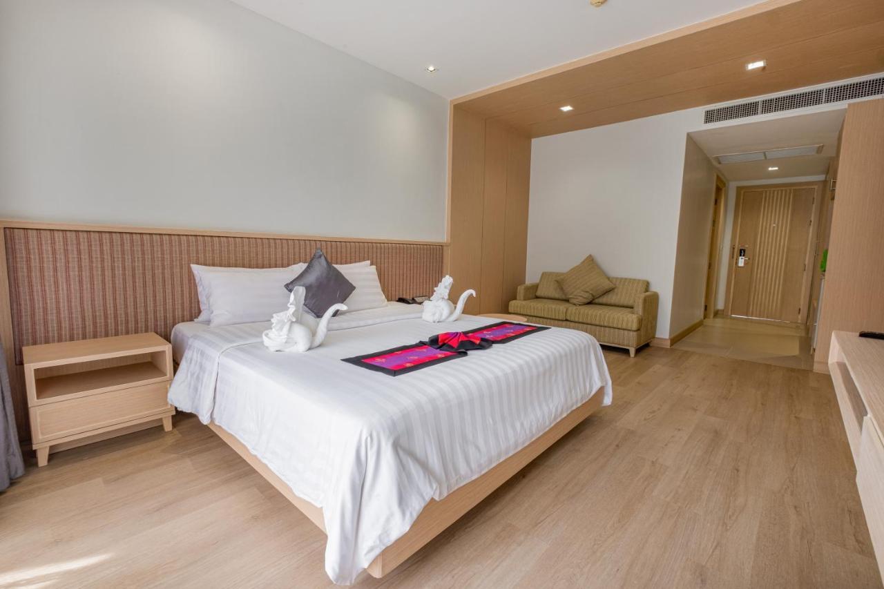 Art Patong Residence Phuket Buitenkant foto