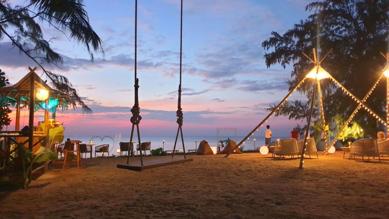 Art Patong Residence Phuket Buitenkant foto