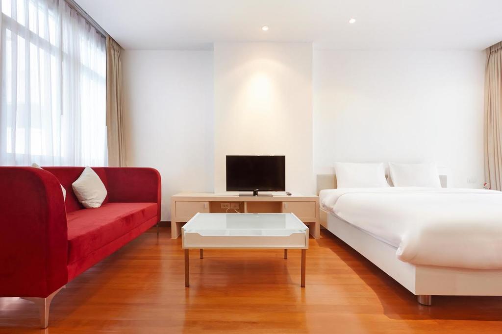 Art Patong Residence Phuket Buitenkant foto