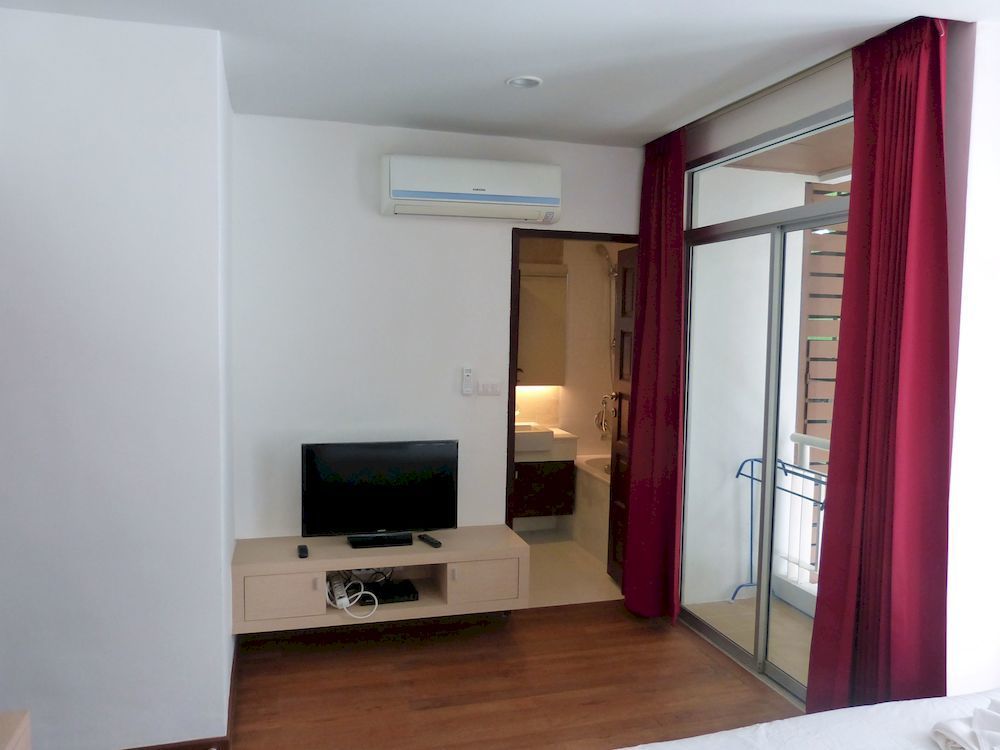 Art Patong Residence Phuket Buitenkant foto