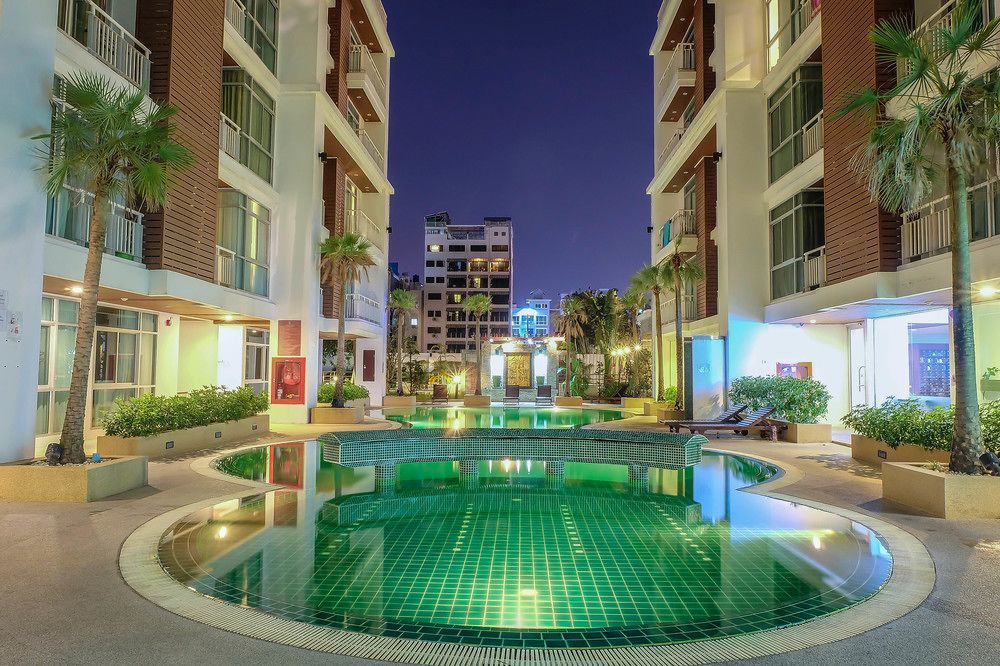 Art Patong Residence Phuket Buitenkant foto