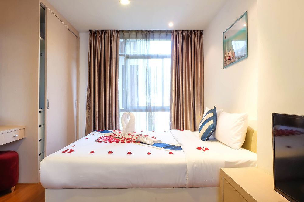 Art Patong Residence Phuket Buitenkant foto